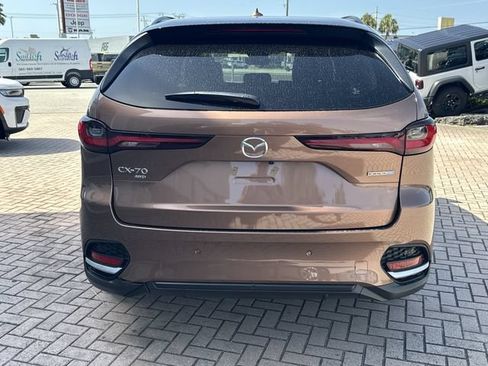 Used 2025 MAZDA CX-70 Plug-In Hybrid w/ Premium Plus AWD/4WD image 8