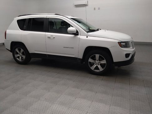 Used 2017 Jeep Compass High Altitude image 13