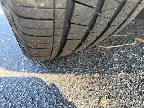 Certified 2025 Volvo XC60 B5 Plus image 12