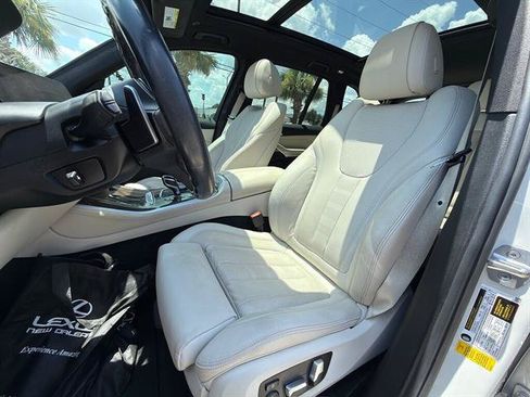 Used 2022 BMW X5 sDrive40i w/ M Sport Package RWD image 10