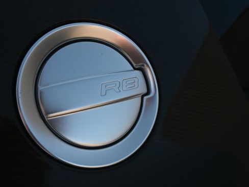 Used 2008 Audi R8 V8 image 36