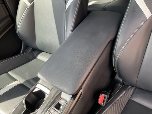 Used 2025 Toyota Camry SE FWD image 21