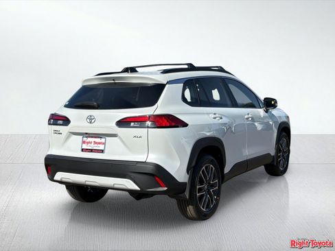 New 2026 Toyota Corolla Cross XLE FWD image 7