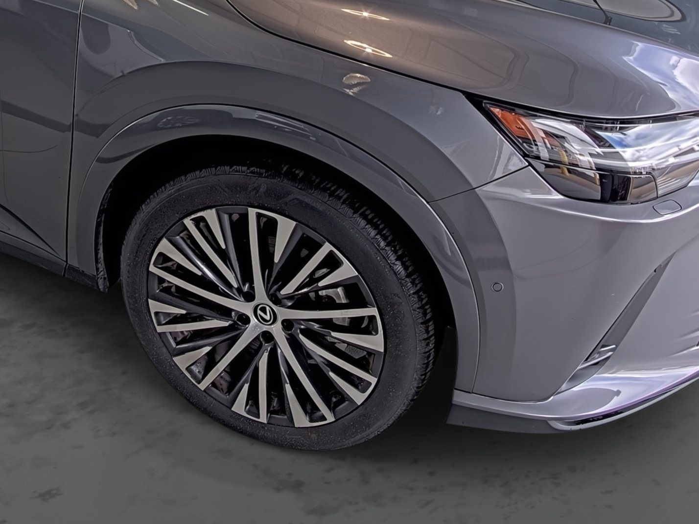 Used 2023 Lexus RX 350 Premium Plus w/ Cold Area Package FWD image 16