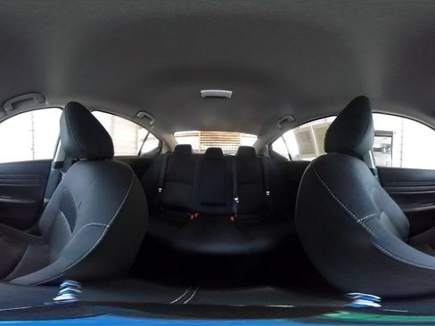Used 2025 Nissan Altima 2.5 SV FWD image 42