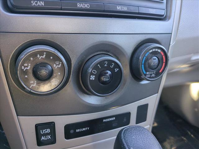 Used 2012 Toyota Corolla LE FWD image 13