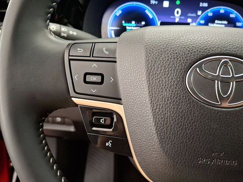 Certified 2024 Toyota Crown AWD/4WD image 9