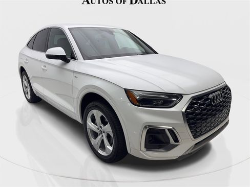 Used 2021 Audi Q5 2.0T Premium w/ Convenience Package image 4