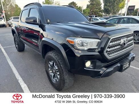 Used 2016 Toyota Tacoma TRD Off-Road AWD/4WD image 5