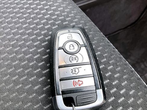 Used 2023 Ford Escape SE image 15