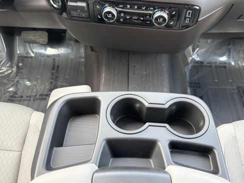 New 2026 GMC Sierra 1500 SLE image 23