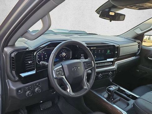 New 2026 Chevrolet Silverado 1500 LT Trail Boss w/ Convenience Package II AWD/4WD image 3