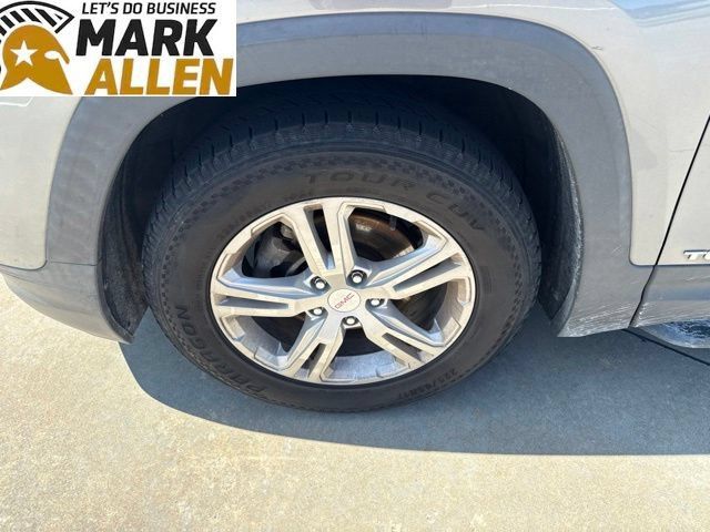 Used 2020 GMC Terrain SLE w/ Driver Convenience Package FWD image 7