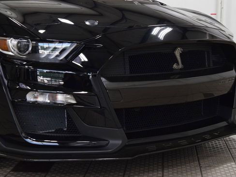 Used 2021 Ford Mustang Shelby GT500 w/ Technology Package RWD image 13