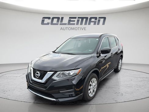 Used 2017 Nissan Rogue S FWD image 1