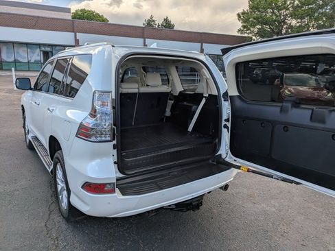 Used 2023 Lexus GX 460 Premium w/ Premium Plus Package AWD/4WD image 6