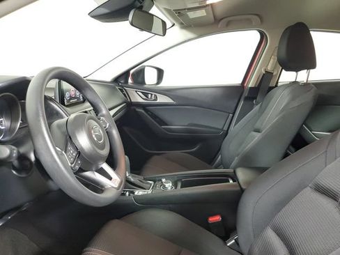 Used 2018 MAZDA MAZDA3 Sport w/ Preferred Equipment Package FWD image 21