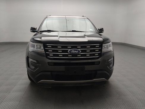 Used 2017 Ford Explorer XLT image 14