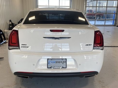 Used 2023 Chrysler 300 Touring L w/ Comfort Group image 4