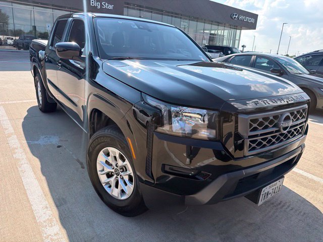 Used 2024 Nissan Frontier SV w/ Technology Package RWD image 2