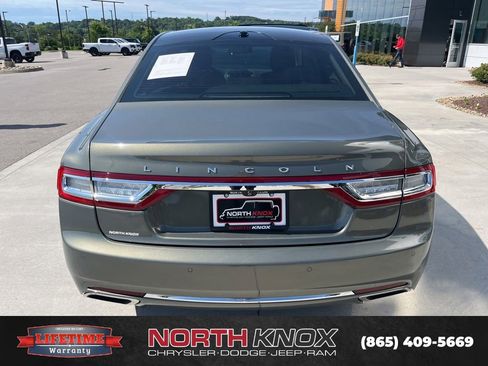 Used 2017 Lincoln Continental Select FWD image 20