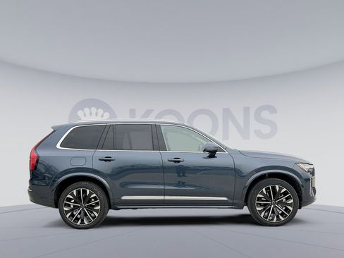 New 2026 Volvo XC90 B6 Plus w/ Protection Package Premier image 8