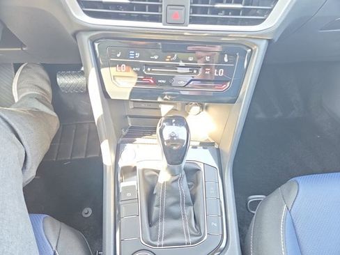 New 2025 Volkswagen Taos SEL image 20