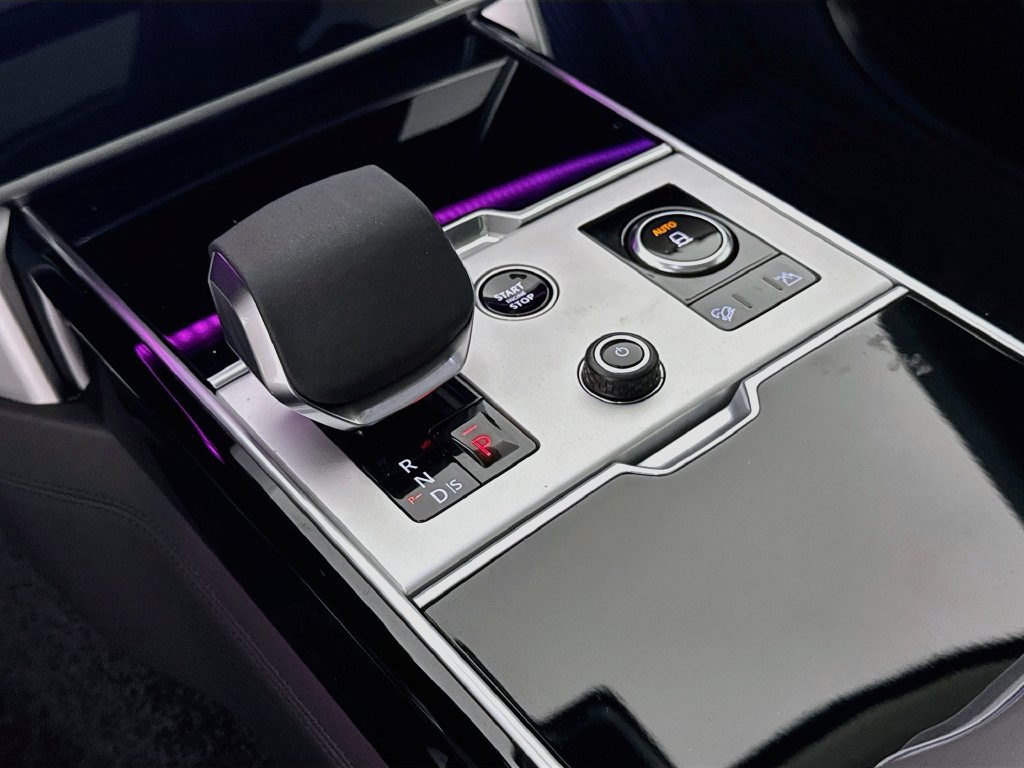 New 2027 Land Rover Range Rover SE AWD/4WD image 17