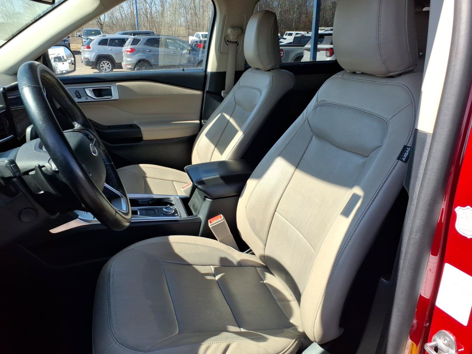 Used 2020 Ford Explorer Limited AWD/4WD image 19