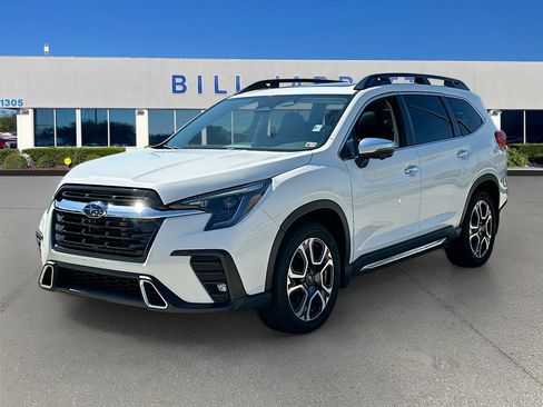 Used 2023 Subaru Ascent Touring AWD/4WD image 3