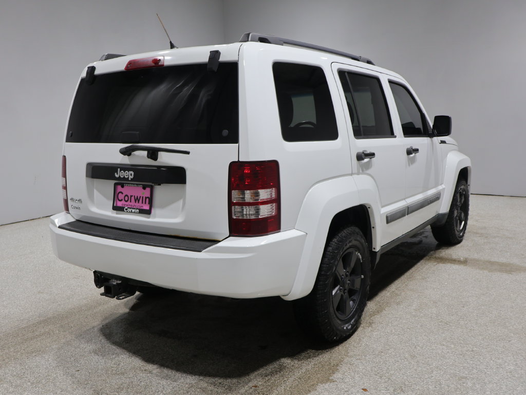 Used 2011 Jeep Liberty Sport w/ Popular Equipment Group AWD/4WD image 2