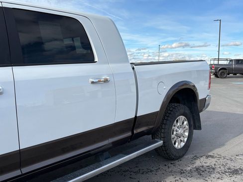 Used 2017 RAM 3500 Laramie AWD/4WD image 7