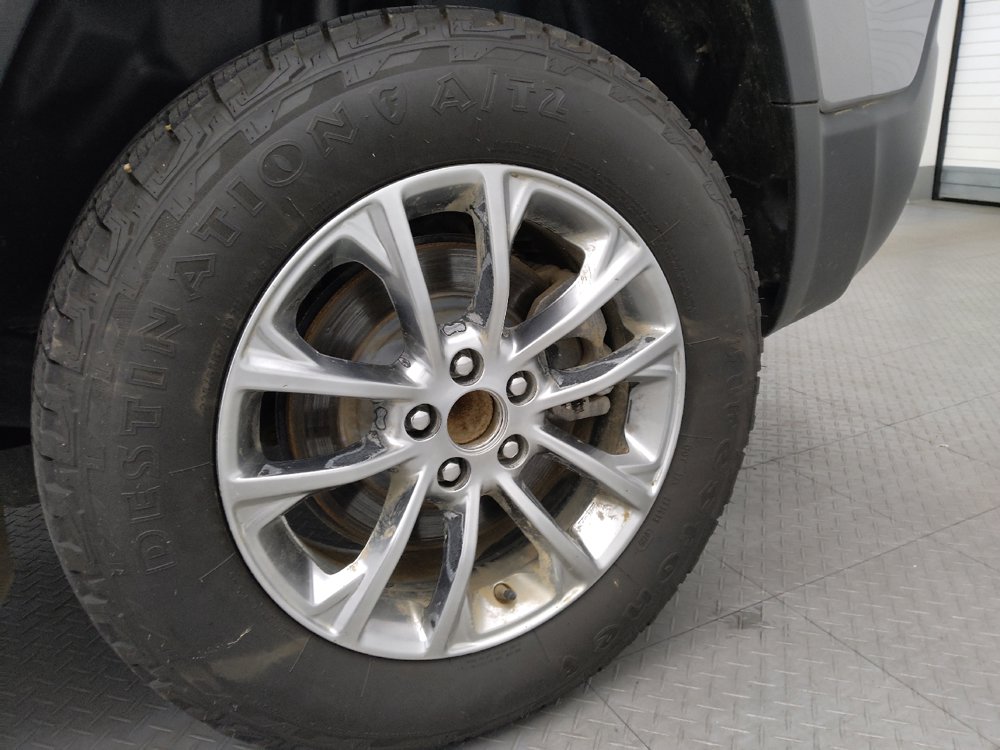 Used 2021 Jeep Cherokee Latitude Lux w/ Comfort/Convenience Group FWD image 31