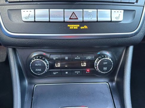 Used 2018 Mercedes-Benz GLA 250 image 24