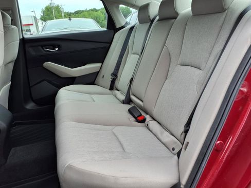 Used 2023 Honda Accord LX image 7