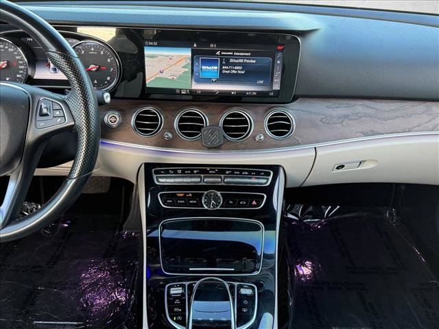 Used 2017 Mercedes-Benz E 300 image 17