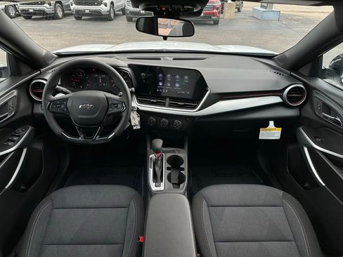 New 2026 Chevrolet Trax RS w/ Sunroof Package image 20