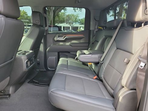 Used 2025 GMC Sierra 1500 Denali w/ Technology Package AWD/4WD image 15