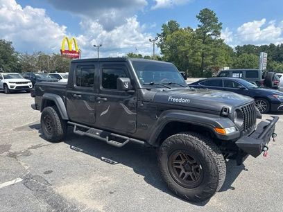 Used 2023 Jeep Gladiator Sport