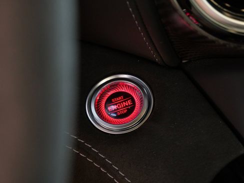 Used 2020 Mercedes-Benz AMG GT R image 29