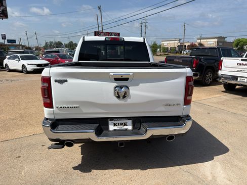 Used 2020 RAM 1500 Laramie AWD/4WD image 4