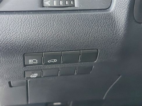 Used 2018 Lexus RX 350L FWD image 16