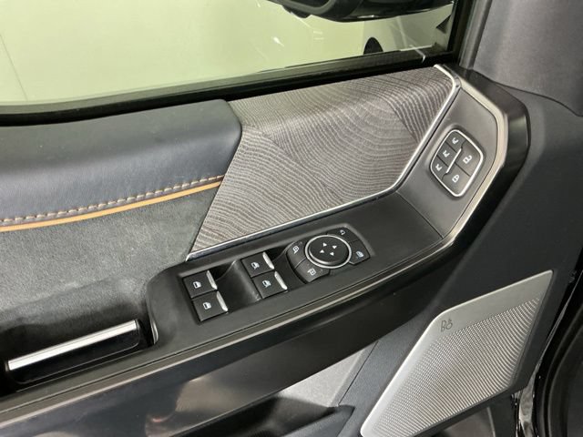 Used 2022 Ford F150 Platinum AWD/4WD image 16