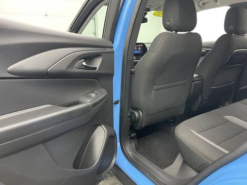 Used 2024 Chevrolet TrailBlazer LS w/ LS Convenience Package FWD image 33