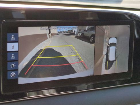 Used 2021 Hyundai Palisade Calligraphy image 21