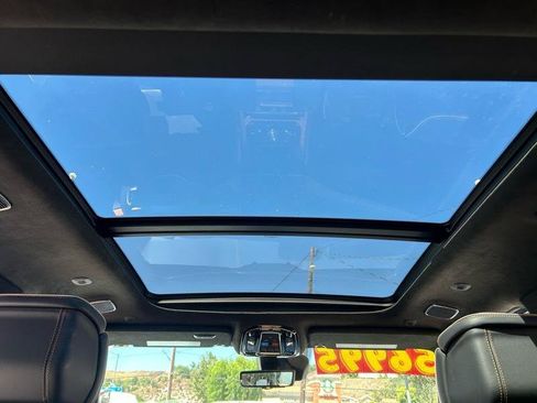 Used 2023 Jeep Grand Wagoneer L Series III AWD/4WD image 17