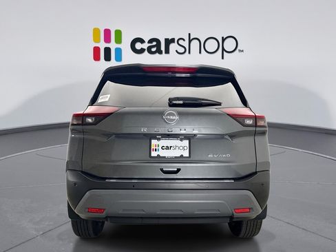 Used 2023 Nissan Rogue SV AWD/4WD image 4