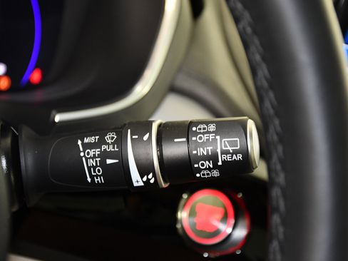 Certified 2025 Acura MDX SH-AWD image 23