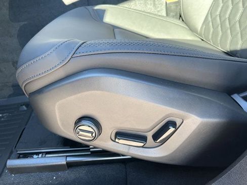 New 2026 Volvo XC60 B5 Core w/ Climate Package image 25