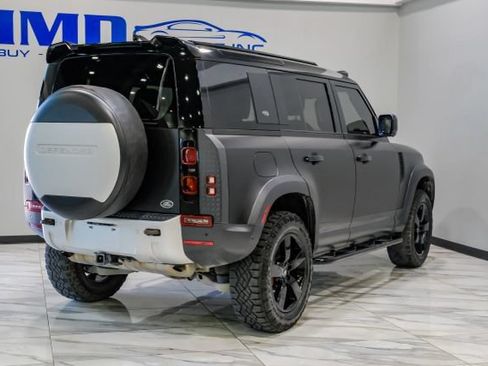 Used 2020 Land Rover Defender 110 First Edition AWD/4WD image 12